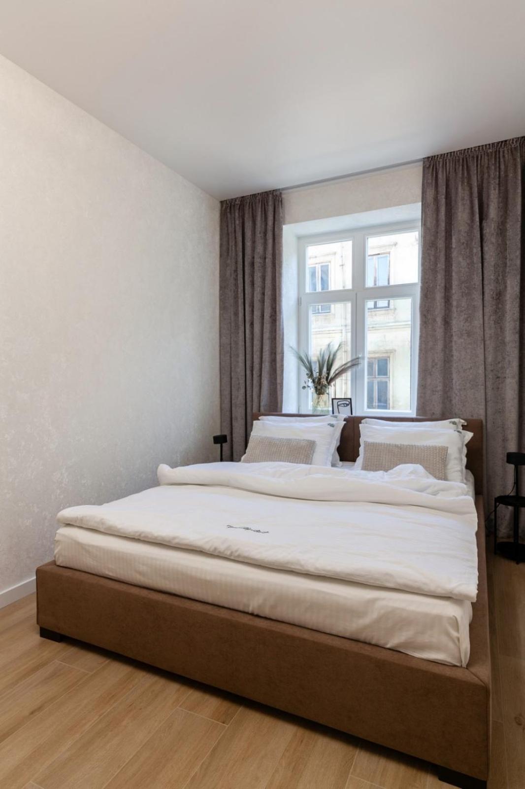 Romari Дорошенка 13 Apartment Lviv Exterior photo
